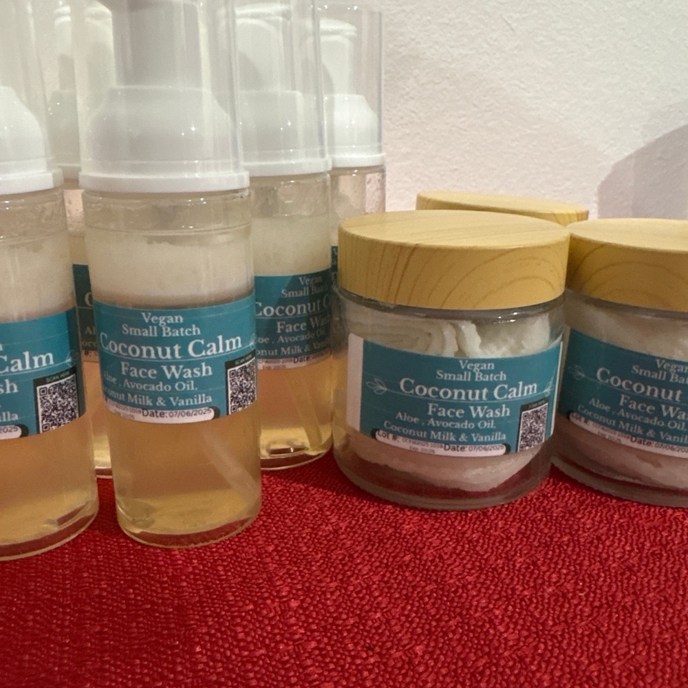 Coconut Calm Face Wash 4oz Jar w/ 15 ct Presoaked Exfoliating Cotton Pads - Picture 8 of 8